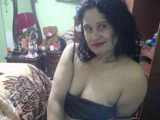 jazmin-mature webcam