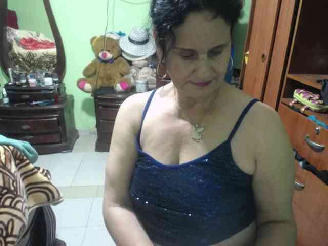 jazmin-mature webcam