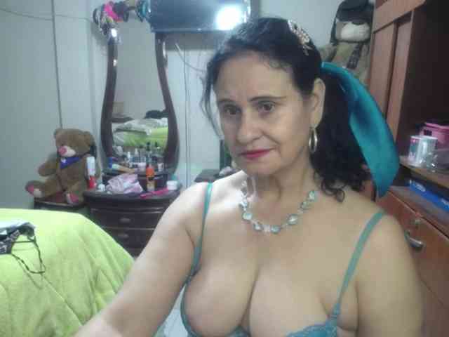 jazmin-mature webcam