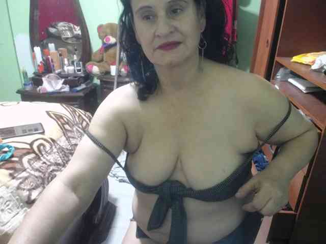 jazmin-mature webcam