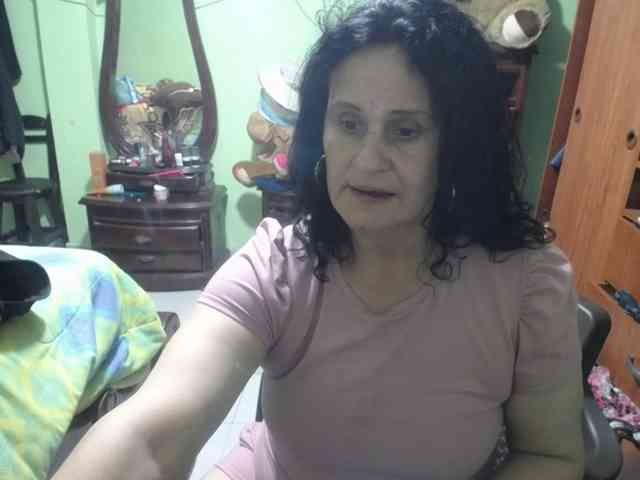 jazmin-mature webcam