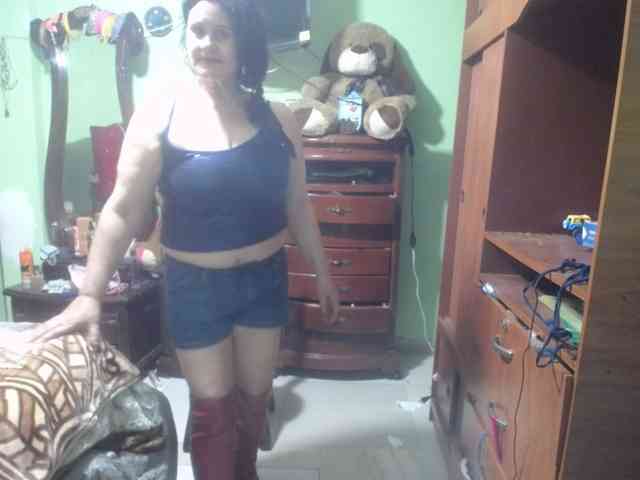 jazmin-mature webcam