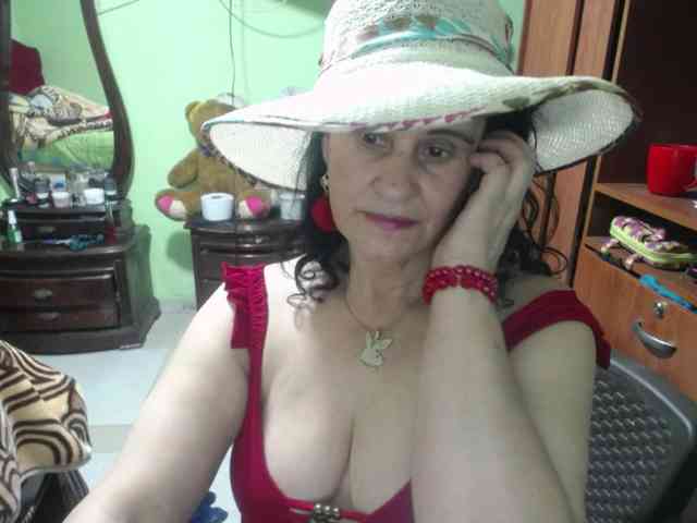 jazmin-mature webcam