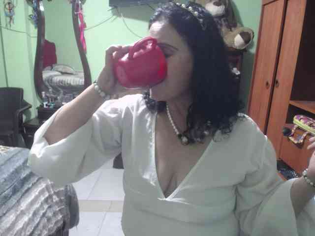 jazmin-mature webcam