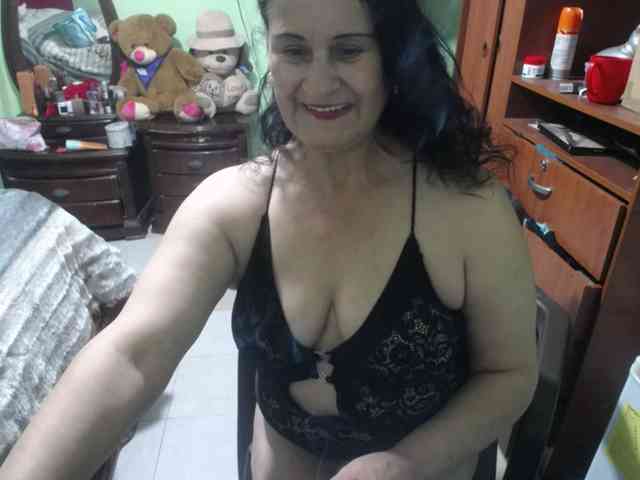 jazmin-mature webcam