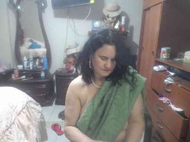 jazmin-mature webcam