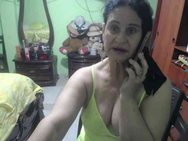 jazmin-mature webcam