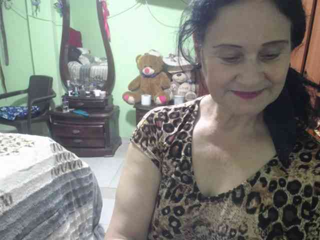 jazmin-mature webcam