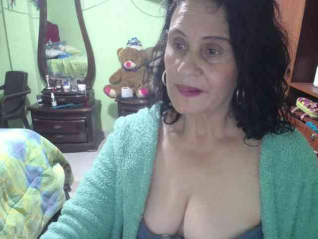 jazmin-mature webcam