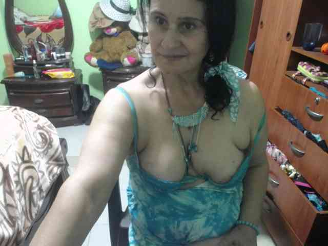 jazmin-mature webcam