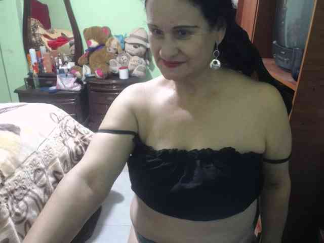 jazmin-mature webcam