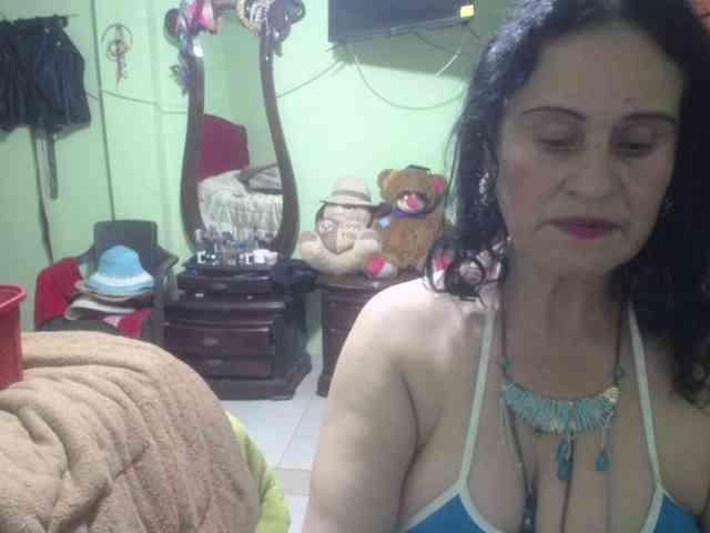 jazmin-mature webcam