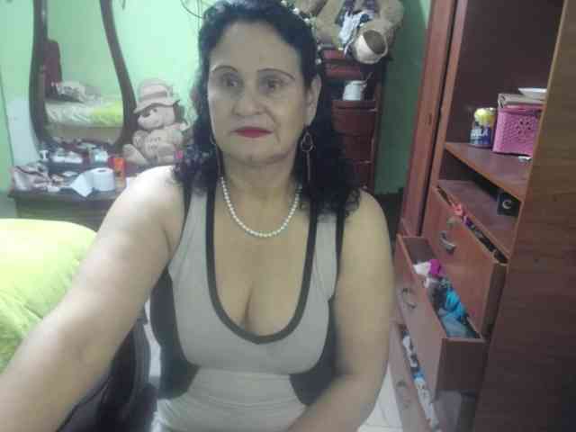 jazmin-mature webcam