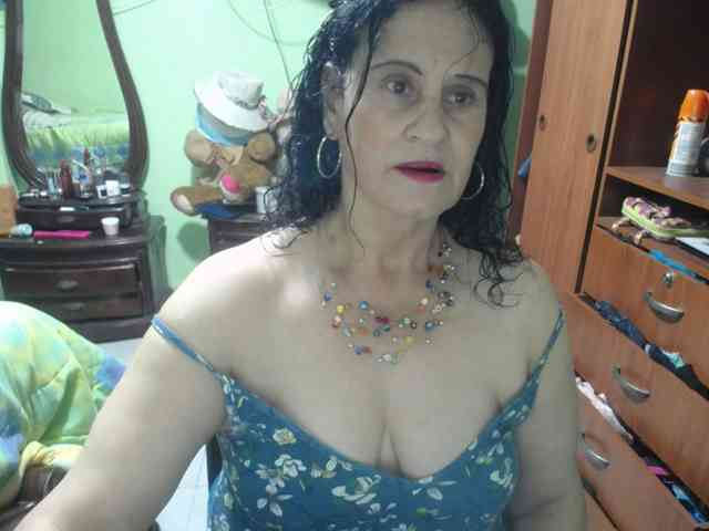jazmin-mature webcam