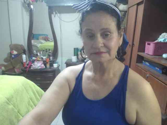 jazmin-mature webcam