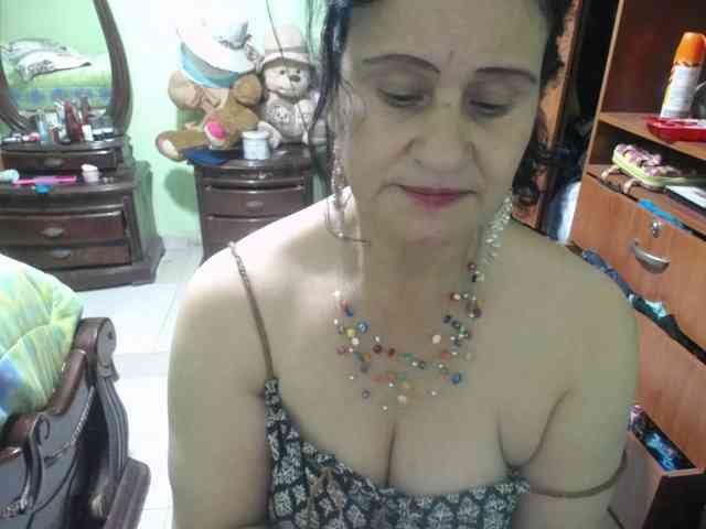 jazmin-mature webcam