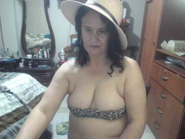 jazmin-mature webcam