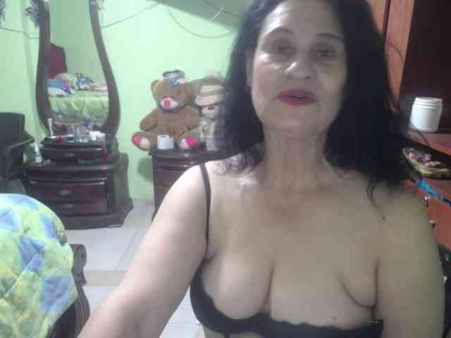 jazmin-mature webcam