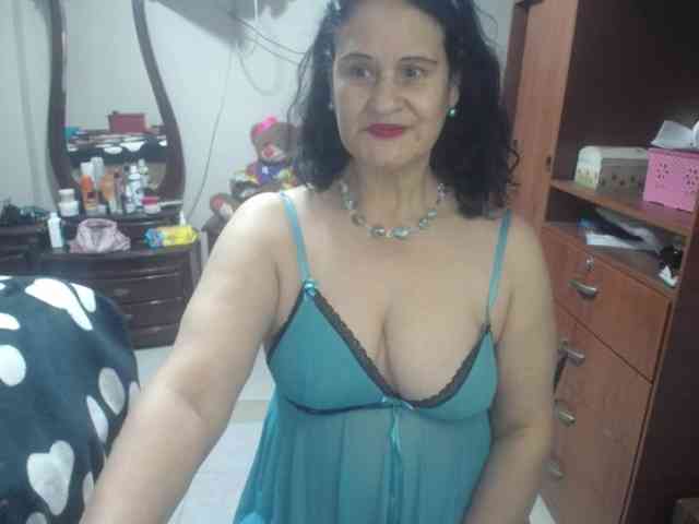 jazmin-mature webcam