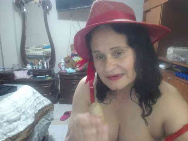 jazmin-mature webcam