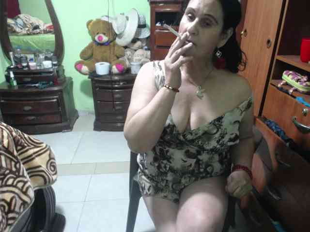 jazmin-mature webcam
