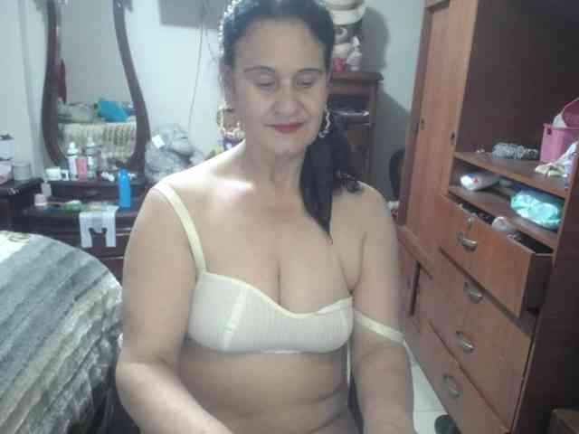 jazmin-mature webcam