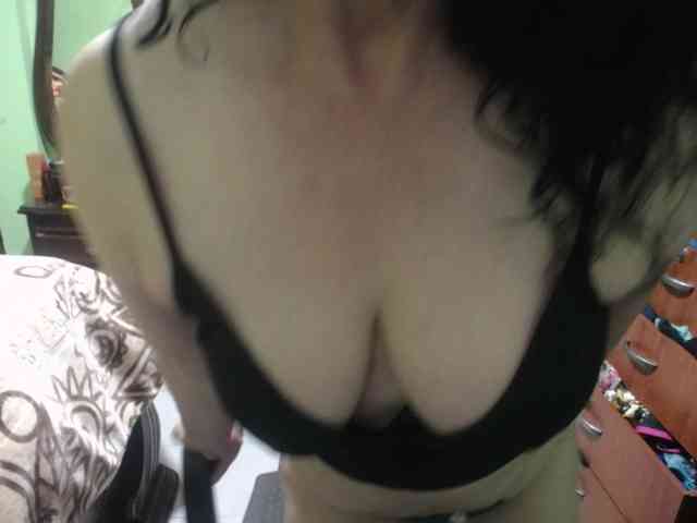 jazmin-mature webcam
