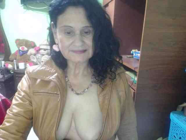 jazmin-mature webcam