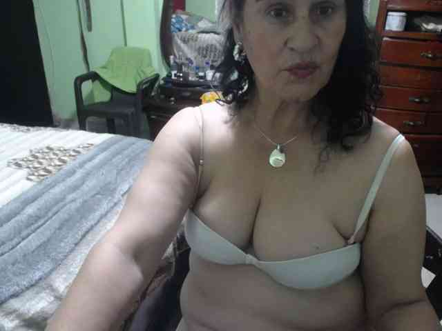 jazmin-mature webcam