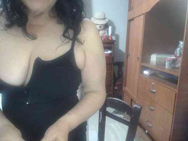 jazmin-mature webcam