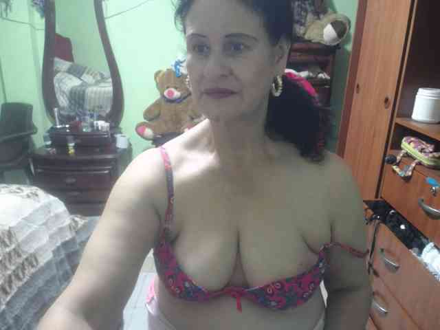 jazmin-mature webcam