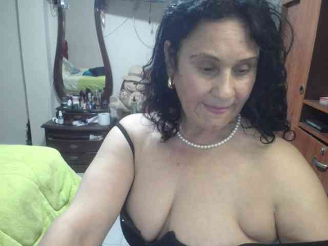 jazmin-mature jazmin-mature