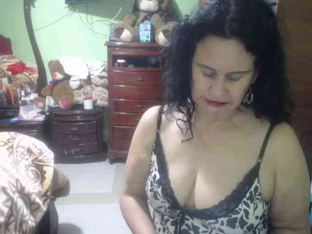 jazmin-mature webcam
