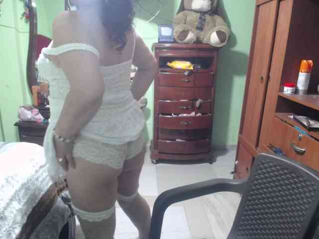 jazmin-mature webcam