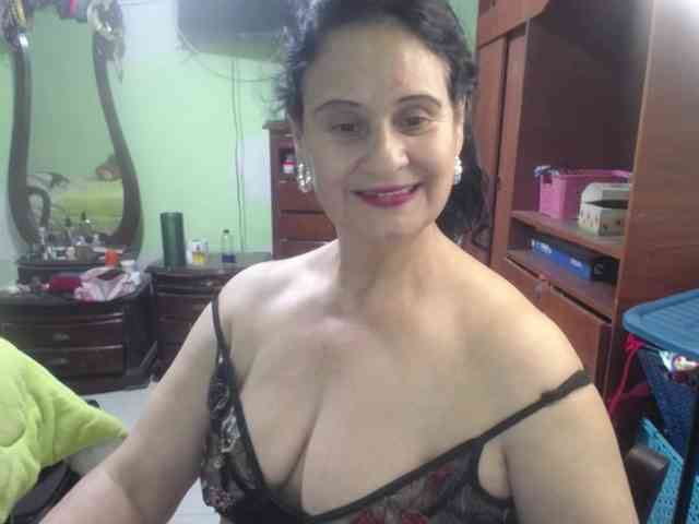 jazmin-mature webcam