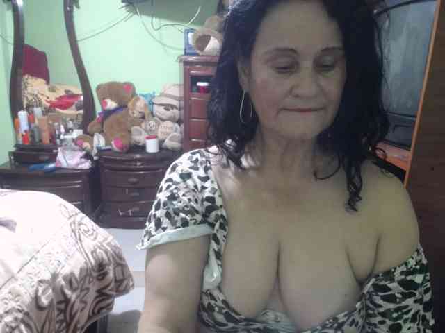 jazmin-mature webcam