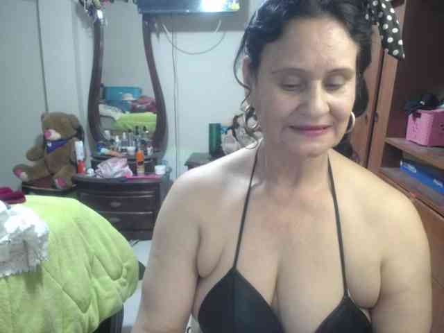 jazmin-mature webcam
