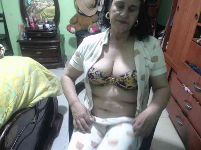jazmin-mature webcam