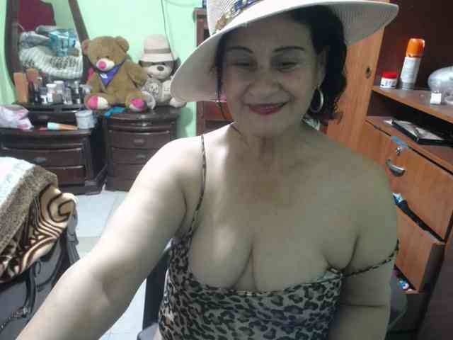 jazmin-mature webcam