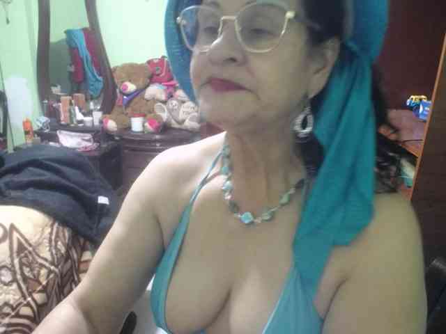 jazmin-mature webcam