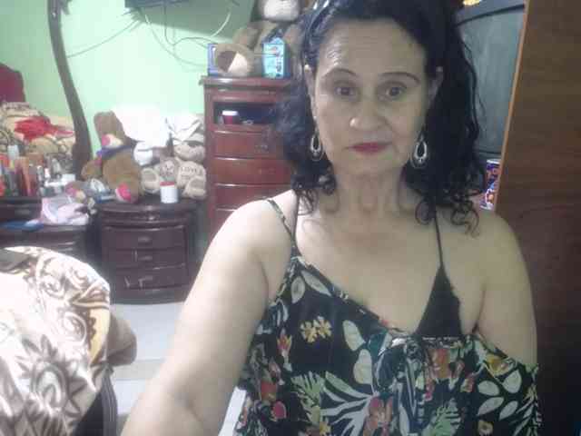 jazmin-mature webcam