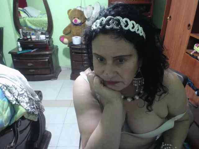 jazmin-mature webcam