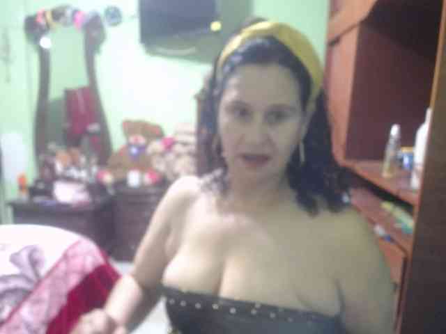 jazmin-mature webcam