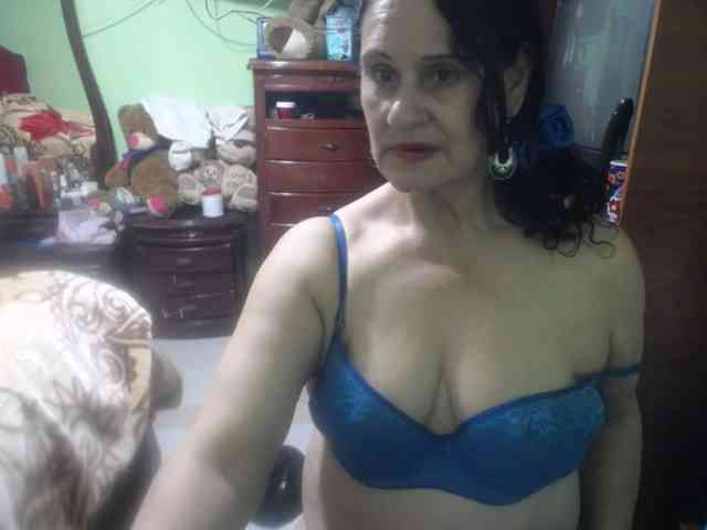 jazmin-mature webcam