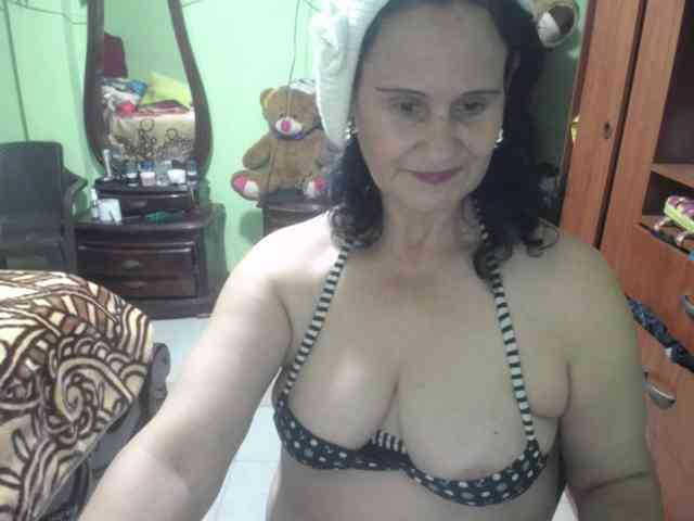 jazmin-mature webcam