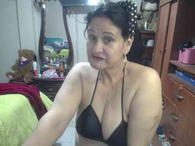 jazmin-mature webcam