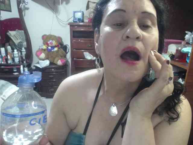 jazmin-mature webcam