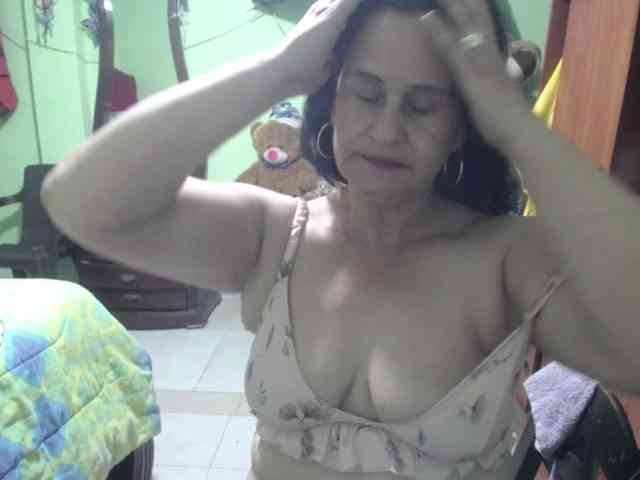 jazmin-mature webcam
