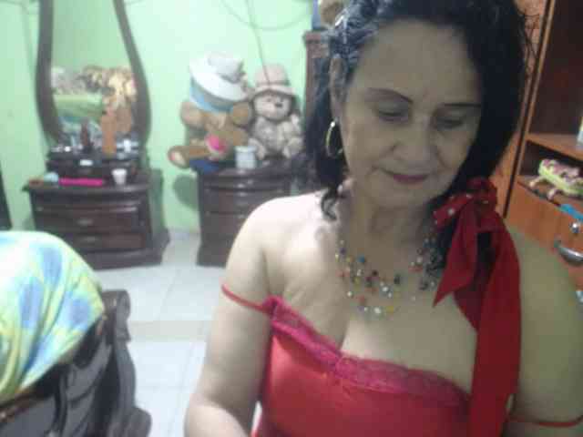 jazmin-mature webcam