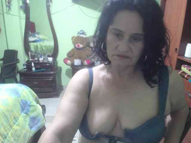 jazmin-mature webcam